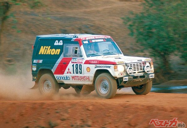 ダカール・ラリーに挑み見事総合優勝を飾ったパジェロを拝むことこともできる