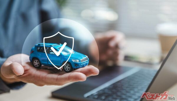 自動車保険は25年10月に改訂された。保険料は大きいところでは8.5%も値上げとなった（Garun Studios@Adobe Stock）