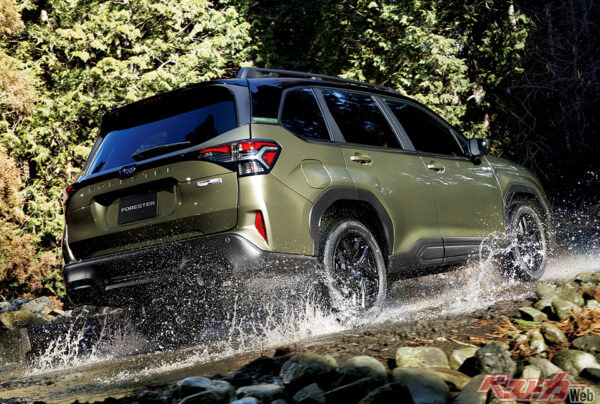 X-BREAK S:HEV EX クリスタルブラック・シリカ/オータムグリーン・メタリック（2025年4月 フルモデルチェンジ発表時の公式画像より）