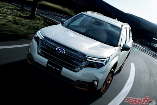 SPORT EX クリスタルホワイト・パール（2025年4月 フルモデルチェンジ発表時の公式画像より）