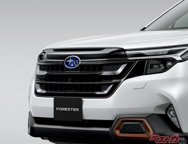 SPORT / SPORT EX フロントグリル ブラック塗装＋ブラック塗装＋ブラック（2025年4月 フルモデルチェンジ発表時の公式画像より）