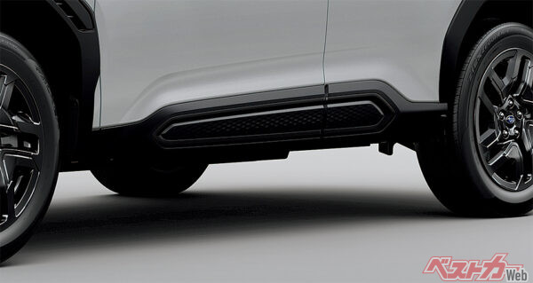 X-BREAK S:HEV / X-BREAK S:HEV EX サイドクラッディング 無塗装ブラック（テクスチャー）（2025年4月 フルモデルチェンジ発表時の公式画像より）