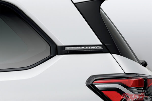 Premium S:HEV / Premium S:HEV EX シンメトリカルAWD Dピラーカバーオーナメント ダークグレー（2025年4月 フルモデルチェンジ発表時の公式画像より）