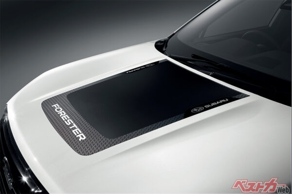 フードデカール（2025年4月 フルモデルチェンジ発表時の公式画像より）