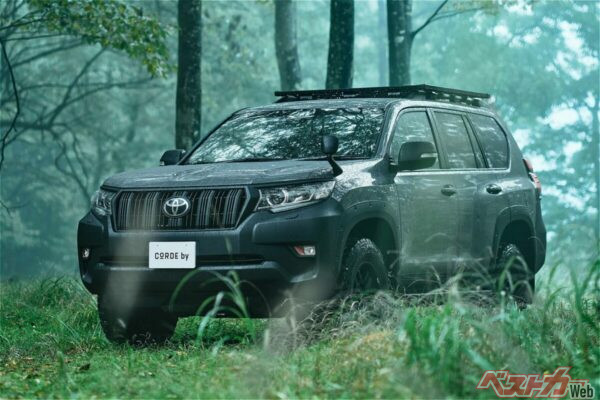 ランドクルーザー プラド“NEWSCAPE”。ノースフェイス伝統の「グラファイトグレー」！