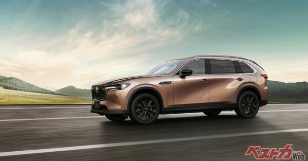 CX-80のXD Drive Edition。見ての通り黒がワンポイントとしてデザインを光らせる