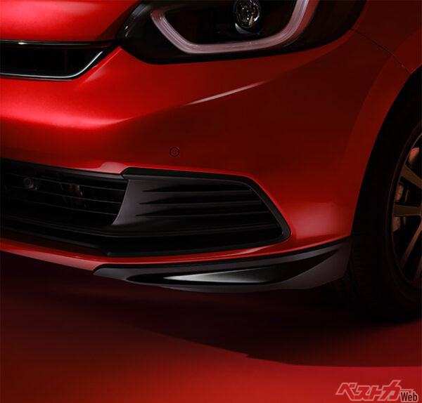 BLACK STYLE専用フロントロアスカート（ブラック塗装）（2023年12月 「HOME」特別仕様車時の公式画像より）