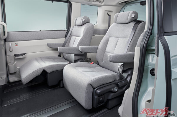 AIR EX インテリア02（2025年5月 新グレード追加時の公式画像より）