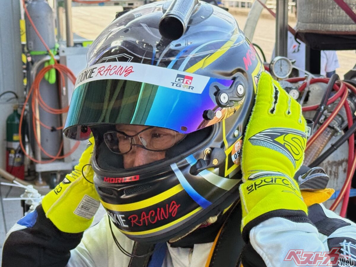 【限定】東京モーターショー2017 ヤリス アートパネル【入手困難】 限定】東京モーターショー2017 ヤリス アートパネル【入手困難