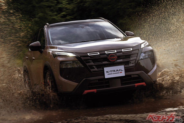 2025年8月に追加された日産 エクストレイル「ロッククリーク」