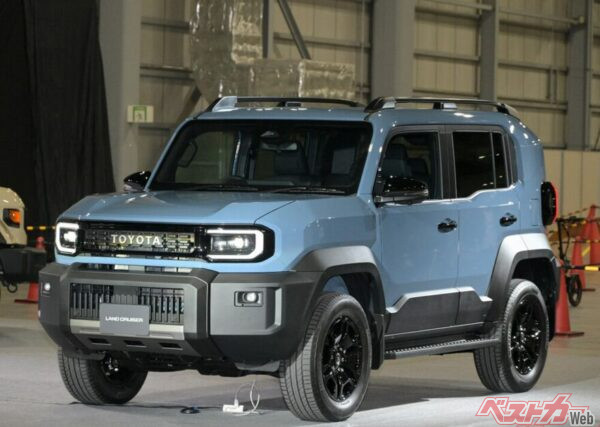 全長4575×全幅1855×全高1960mm、ホイールベースは2580mm