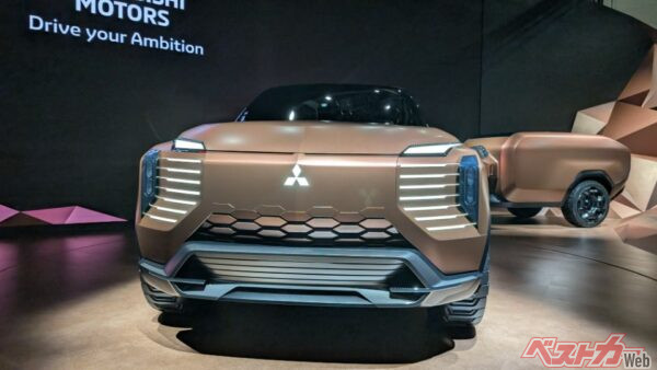 三菱はとことん「PHEV＋SUV」でいく宣言!! ジャパンモビリティショーで新型コンセプトカー「エレバンスコンセプト」世界初披露