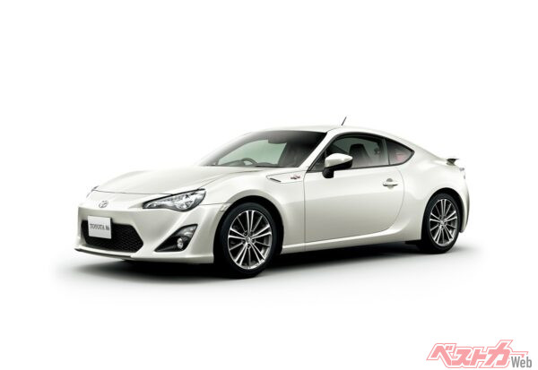 初代86はデビューから10年以上が経過し、学生が維持できるクルマになった