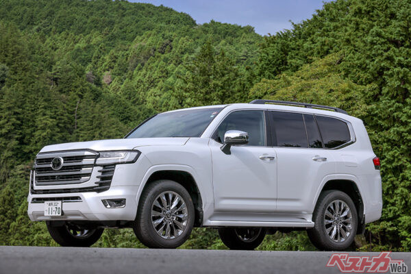 欲しくても買えないのが当たり前になっているランクル300。今後も期待薄……