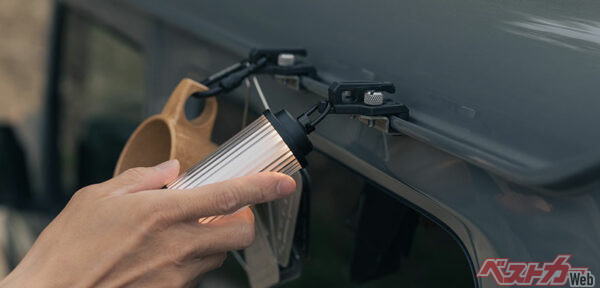 レインモール（雨どい）へ固定