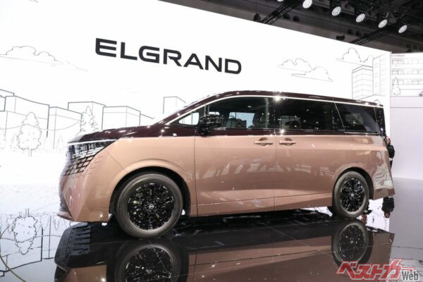 このカラーリングが悪いわけではない。個性的だが、やはり少しニッチなところを狙っており「普段使い」からはかけ離れた印象に