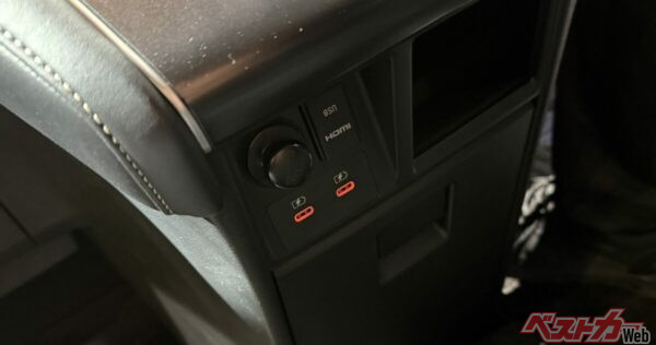 HDMIもきたぞ!! 素直にタイプCふたつは嬉しい!!!!