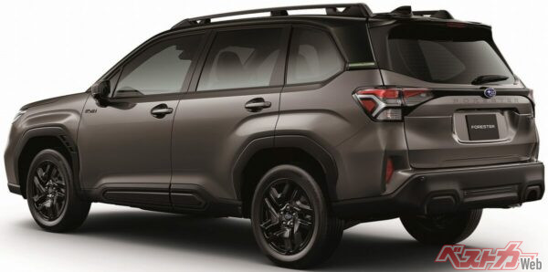 一段下がったように見えるウィンドウラインや、大きなリアウィンドウなど、周囲の視界確保に関して力を入れている