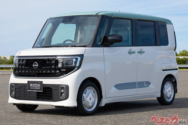 ハイウェイスターX_ホワイトパール_セラドングリーン_2トーン_アクセサリ車_1（2025年8月 初公開時の公式画像より）