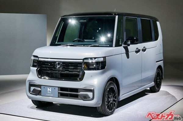 N-BOXカスタムはメッキ加飾を極力少なくし大人しくなったといわれているが……