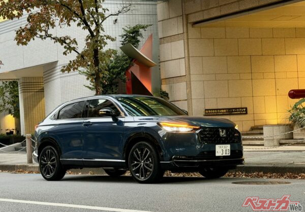 先代RSモデルにはなかった4WDを設定