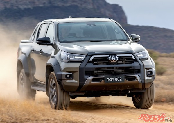 現行ハイラックス