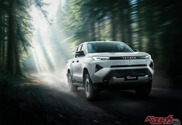 新型ハイラックスTRAVO-e