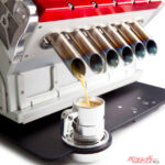 V12エンジンを模したコーヒーメーカーにビックリ仰天!!　クルマのパーツをかたどったオモシロ雑貨たち［2014年の話題］