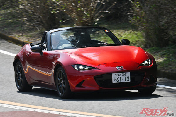 アンダー500万円スポーツモデル（2022年、2023年は「アンダー400万円スポーツモデル」）部門を制したマツダ ロードスター。3回の開催すべてで優勝している