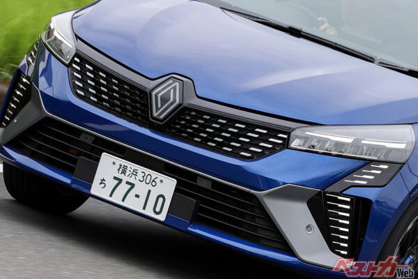 走りのキレはプリウス超え!?　マイナーチェンジしたルノー ルーテシアE-TECHに試乗!!