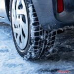 「溝があるから大丈夫」は命取り!! スタッドレスの寿命は「ゴムの硬さ」で決まる…5年落ちタイヤの恐怖