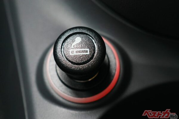 ひとつ間違えるとクルマが燃える!?　アクセサリーソケットの正しい使い方