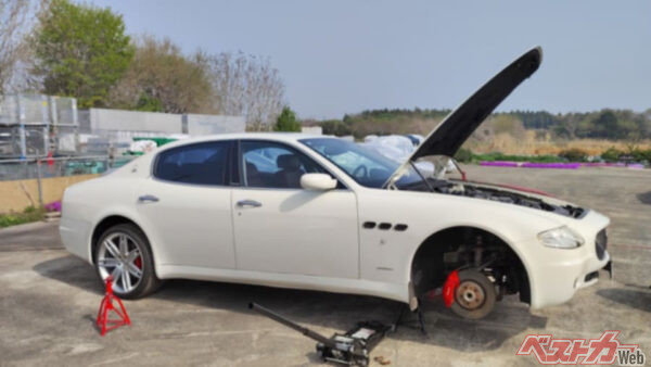中古で200万円で購入した、先代マセラティ・クアトロポルテ。セミATが弱点と言われる