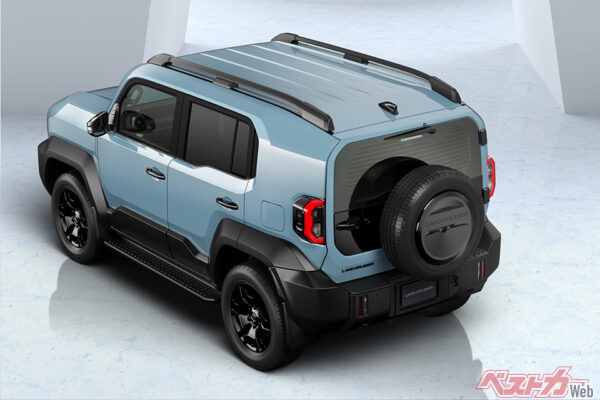 背面タイヤ、副変速機付きパートタイム4WDなど「先祖返り」を思わせるランクルFJ。最低地上高は未発表だが、230mmという情報だ