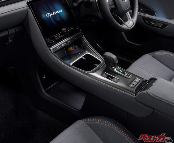 センタ―コンソール（2023年11月 発売開始時の公式画像より）