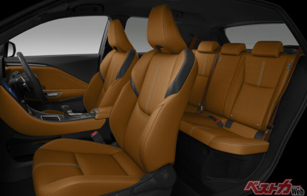 インテリアカラー：オーカー（2023年11月 発売開始時の公式画像より）