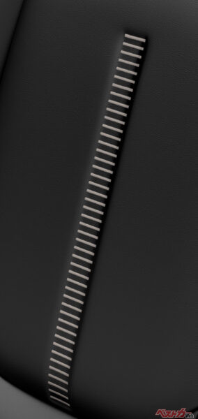 新型LBX “Bespoke Build”セミアニリン本革シート刺繍：サテン縫いタイプA1（2023年11月 発売開始時の公式画像より）