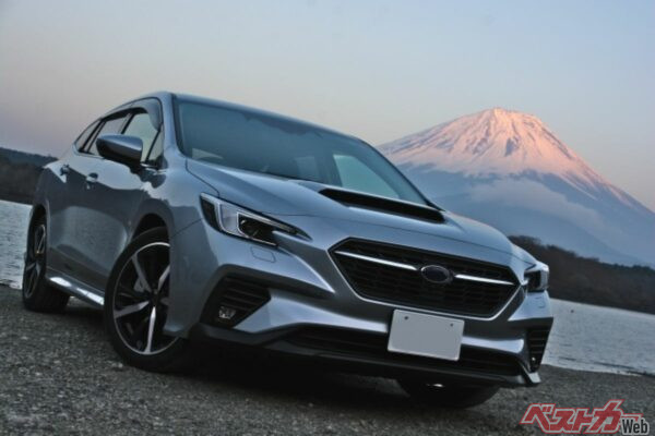 スバル レヴォーグはワゴン専用モデルで積載容量にも余裕があり、走りを楽しめるファミリーカーの完成形
