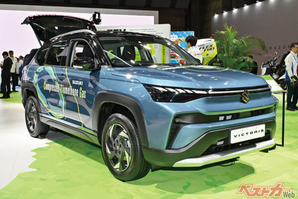 インドで2025年9月に発売されたスズキ ビクトリスは日本にもピッタリのサイズ感