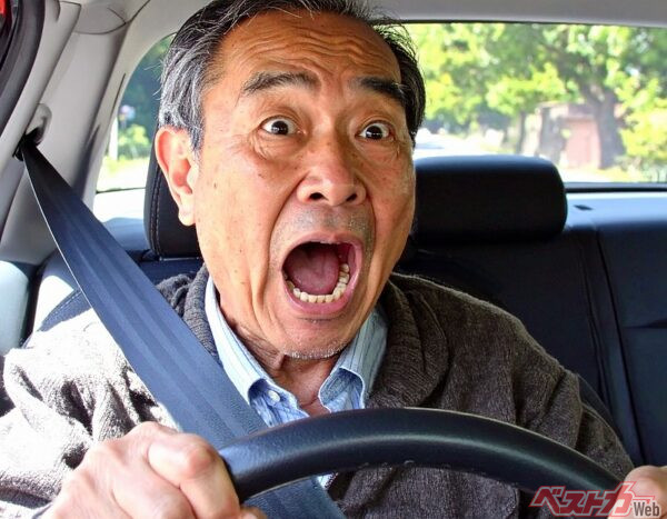 昔の常識とは真逆!! 「ズルっ!」と滑った時の対処法 この時期の日影の濡れた路面に要注意