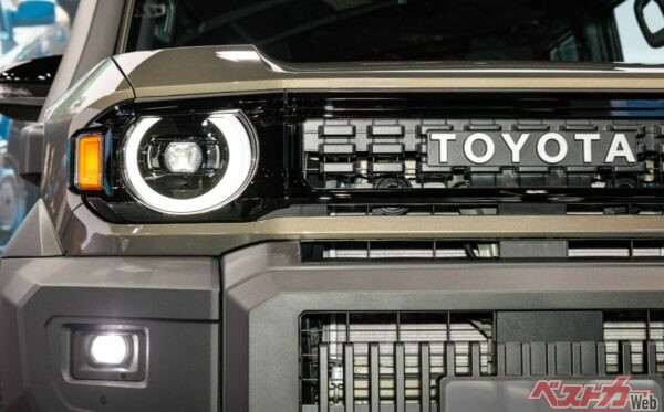 【新型ランクルFJオフロード性能】他のランクル兄弟より圧倒的にスタックしにくい構造!? 非力説もあるガソリンエンジンはむしろいい選択だった説