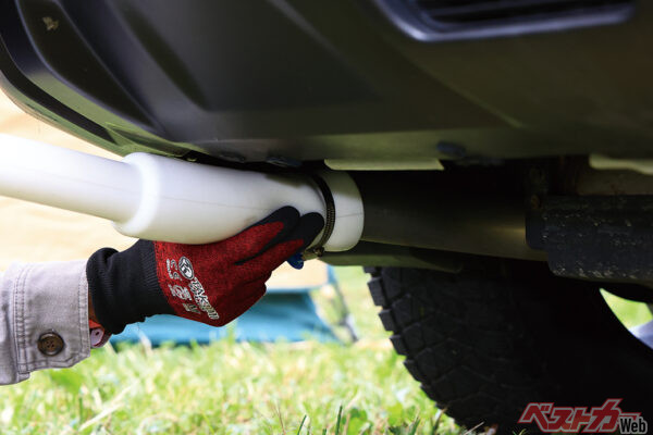 柔軟性に優れている。奥まで挿し込んできっちり締め付けよう