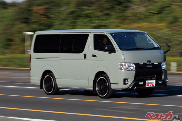TRD トヨタ ハイエース TRD Selection