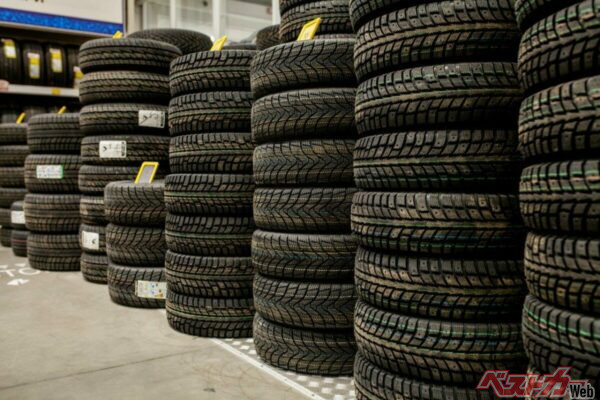 12月はタイヤ交換のハイシーズンとなる。予約も早く取らないと、いざ電話をしたら「年内の交換は無理です」と言われる恐れもある