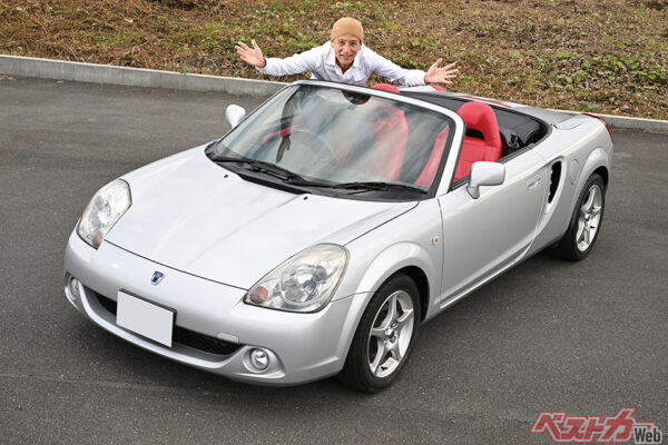 トヨタ MR-S(1999〜2007年)中古相場:50万~300万円。新車価格は200万円台と超お手軽な価格設定