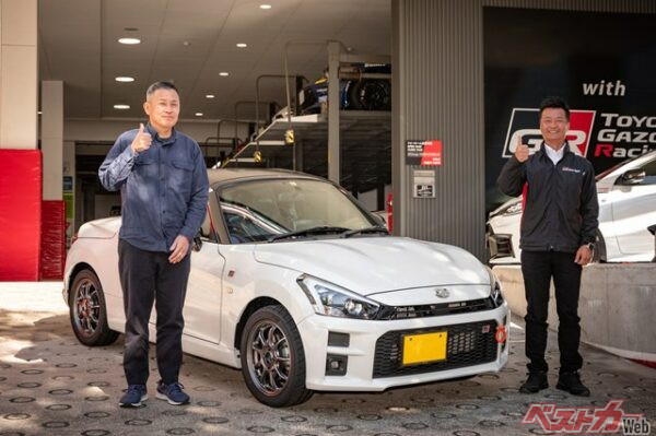 立神さんの愛車コペンGR SPORTの前で