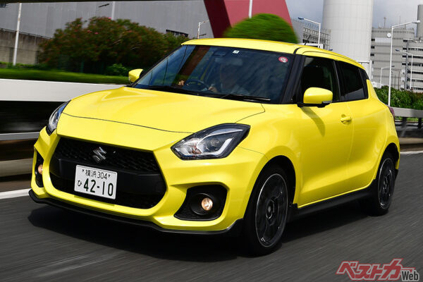 スズキ スイフトスポーツ。唯一無二の存在で若者にも人気が高く、現時点でもすでに名車の域に