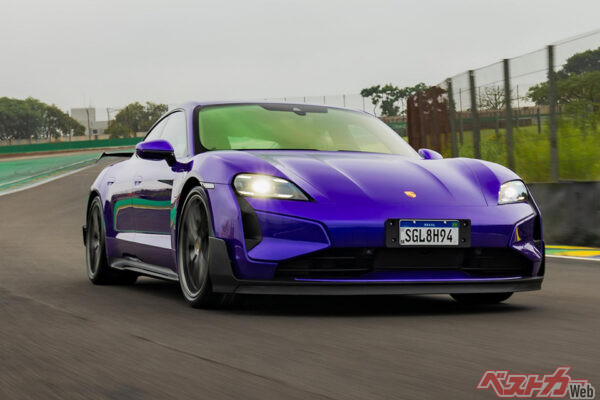 ポルシェ タイカン。タイカンのなかではもっとパワフル、かつ空力を追求しているターボGTヴァイザッハパッケージ。0-100km/h加速は脅威の2.2秒