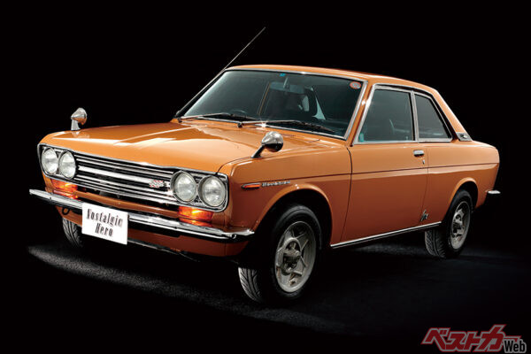 ダットサン ブルーバード 1600 SSS クーペ。クーペは専用のリアコンビネーションランプとガーニッシュを持つ