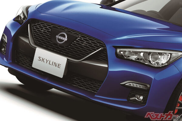 伝説はまだまだ続く!!　日産 スカイラインが一部改良＆特別仕様車「400R Limited」追加!!